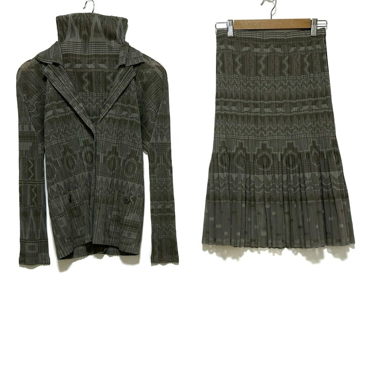 楽天市場】【中古】PLEATS PLEASE(プリーツプリーズ) スカートスーツ 4  