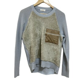 【中古】Education from young machines(エデュケーションフロムヤングマシーン) 長袖セーター クルーネック/フェイクファー/フェイクレザー/異素材切替/胸ポケ ライトブルー×グレーベージュ×ベージュ