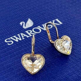 特典つき スワロフスキー ハート ピアス おしゃれ レディース ブランド 紙袋 ショッパー アクセサリーケース 付き SWAROVSKI 誕生日プレゼント 女性 結婚記念日 プレゼント 妻 嫁 彼女 母 女友達 お呼ばれ 結婚式 記念日 サプライズ 内祝い 父の日 お祝い