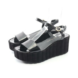 サルヴァトーレフェラガモ Salvatore Ferragamo サンダル 靴 パテントレザー レディース ブラック系 【中古】