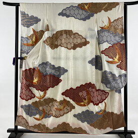 【店内最大70%OFF!1/9 20:00-1/16 1:59迄】 60%OFF 振袖 美品 秀品 鶴 雲文 金糸 絞り 白 袷 身丈165.5cm 裄丈62cm S 【中古】 msp60perk