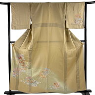 【美品】 付下げ 身丈159cm 裄丈64.5cm M 単衣 破れ色紙 草花 刺繍 ぼかし 薄茶色 正絹 秀品 【中古】