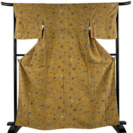 小紋 身丈163.5cm 裄丈65cm M 袷 花唐草 山吹茶色 正絹 秀品 【中古】