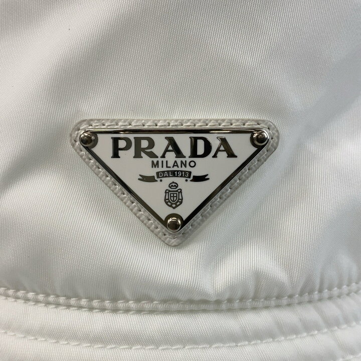 楽天市場】美品 PRADA プラダ テスート 三角ロゴプレート ホワイト 白  