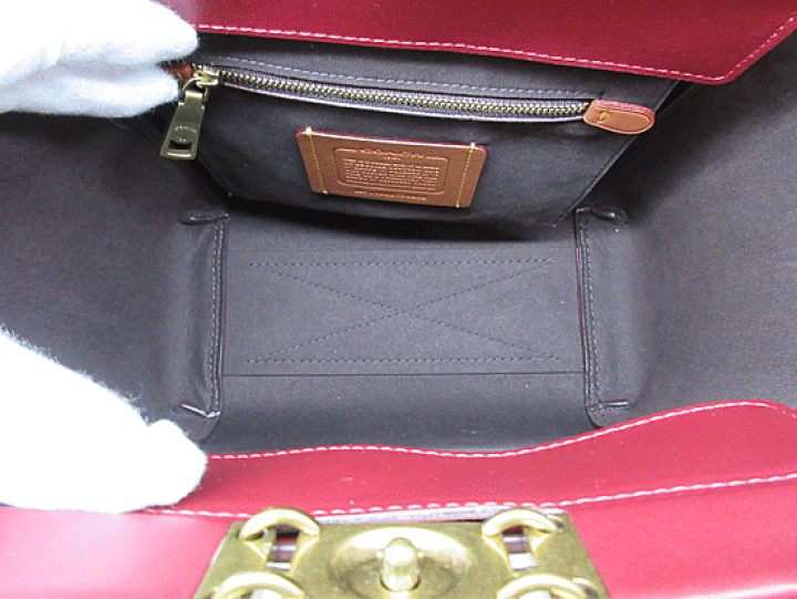 【極美品】COACH　トループ ショルダーバッグ　2way　レザー　ターンロック 極美品】COACH トループ ショルダーバッグ 2way レザー ターンロック