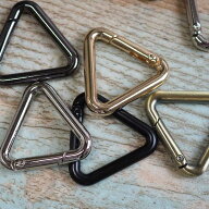 三角カラビナ トライアングル/フック/三角カン キーホルダー/キーリング/ハンドメイド/アクセサリー部品 …