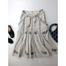 GASA ガサ 湖水の淵の花 ハカマ ロング スカート 生成り【中古】