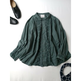 GASA ガサ 劇場の片隅 コットン 綿 100％ 丸襟 ブラウス シャツ トップス カーキ【中古】