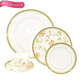 ＼4/21 23:59迄 ★50％OFFクーポン対象／【中古】ウェッジウッド/WEDGWOOD オベロン OBERON 食器 ブランド カップ＆ソーサー プレート3種 皿 計4点セット 白 オレンジ 黄緑他 ウェッジウッド 食器セット★52DB70