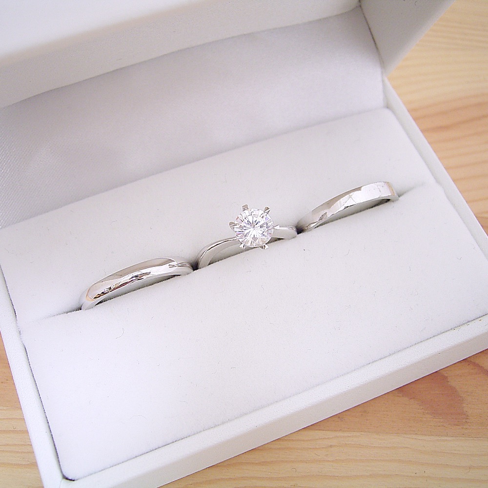 楽天市場】１万円 １カラット 婚約指輪 結婚指輪 ペアリング