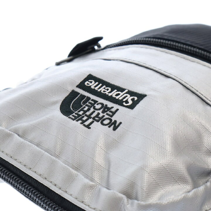 楽天市場】SUPREME(シュプリーム) × THE NORTH FACE METALLIC SHOULDER  