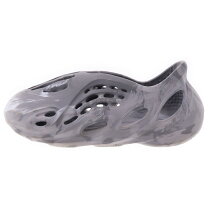 楽天市場】yeezy foam runner（靴）の通販 