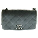 CHANEL(シャネル) マトラッセ クラシック フラップ ココマーク ターンロック カーフスキン レザー チェーンショルダーバッグ シルバー金具 グレー 18番台【中古】【程度B】【カラーグレー】【取扱店舗BRING京都河原町店】