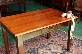 イギリスアンティーク家具 テーブル キッチンテーブル デスク ダイニングテーブル 英国製 j301