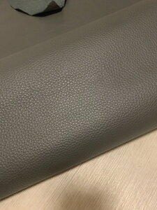 アッシュグレー 280ds クロム革 牛革 国産 レザー シュリンク加工 はぎれ 一枚革 レザークラフト 革 皮 本革 diy 生地 材料