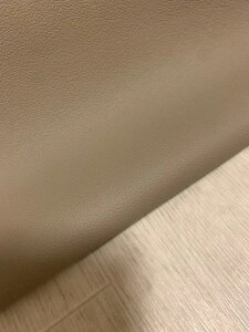 サンドベージュ 259ds クロム革 牛革 イタリア レザー 弱シュリンク加工 はぎれ 一枚革 レザークラフト 革 皮 本革 diy 生地 材料