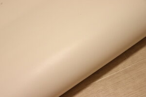 ホワイト 220ds クロム革 牛革 国産 レザー 顔料仕上げ はぎれ 一枚革 レザークラフト 革 皮 本革 diy 生地 材料