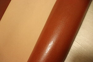 レッドブラウン 100ds ヌメ革 豚革 国産 レザー アメ豚 はぎれ 一枚革 レザークラフト 革 皮 本革 diy 生地 材料