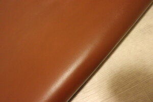 キャメル 120ds クロム革 牛革 国産 レザー スムース加工 はぎれ 一枚革 レザークラフト 革 皮 本革 diy 生地 材料