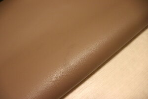 モカブラウン 220ds クロム革 牛革 国産 レザー 顔料仕上げ はぎれ 一枚革 レザークラフト 革 皮 本革 diy 生地 材料