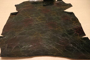 ブラック 42ds クロム革 ヤギ革 国産 レザー グラデーション染 はぎれ 一枚革 レザークラフト 革 皮 本革 diy 生地 材料