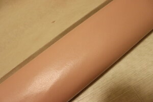 くすみピンク 86ds クロム革 豚革 国産 レザー 裏地貼り はぎれ 一枚革 レザークラフト 革 皮 本革 diy 生地 材料