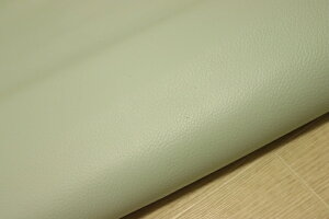 ライトブルー 200ds クロム革 牛革 国産 レザー シボ型押し はぎれ 一枚革 レザークラフト 革 皮 本革 diy 生地 材料