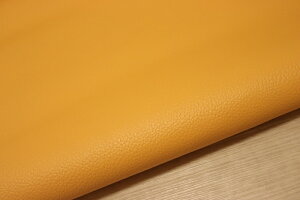 イエローオレンジ 230ds クロム革 牛革 国産 レザー シボ型押し はぎれ 一枚革 レザークラフト 革 皮 本革 diy 生地 材料