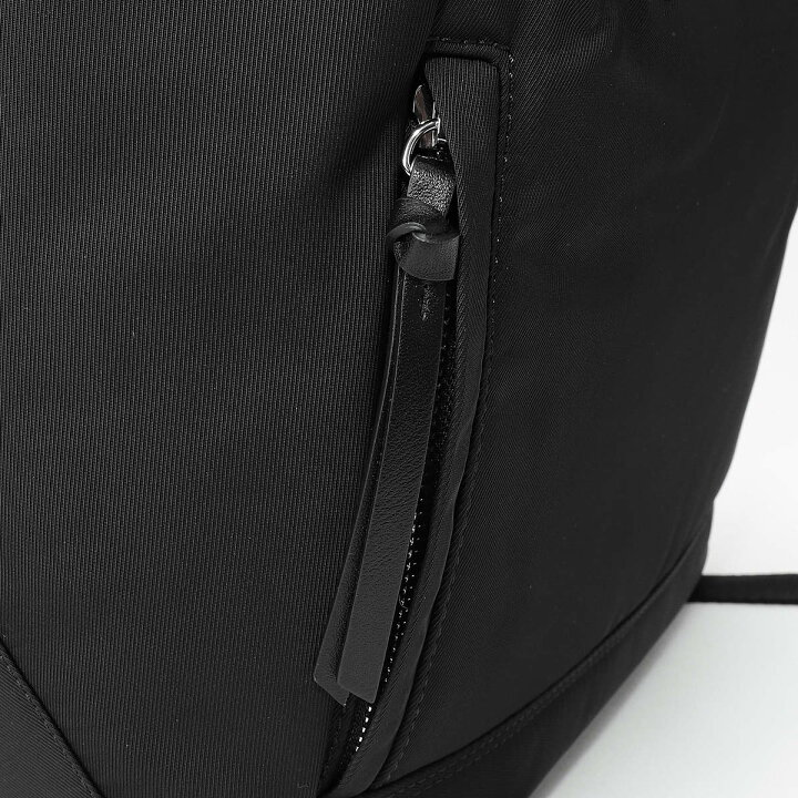 未使用に近い】ヴィヴィアンウエストウッド リュック キャンバス 