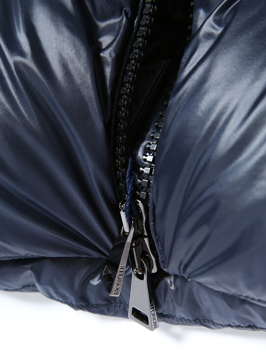 楽天市場】MONCLER (モンクレール) ナイロン ダブルジップ ショート ダウンジャケット SERITTE ブランド レディース 女性 カジュアル アウター ブルゾン MCLSERITTE1 : 大きいサイズのサカゼン 楽天市場】MONCLER (モンクレール) ナイロン ダブルジップ ショート ダウンジャケット SERITTE ブランド レディース 女性 カジュアル アウター ブルゾン MCLSERITTE1 : 大きいサイズのサカゼン