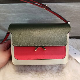 マルニ MARNI カーフスキン バッグ TRUNK ミニ SBMPS01U71 LV520 2way 定番 クラシック ハンド ショルダー レディース 肩掛け 斜めがけ クロス ブラック イエロー カーキ 本革 通年アイテム レザー イタリア製【送料無料】【楽天海外通販】【正規品】