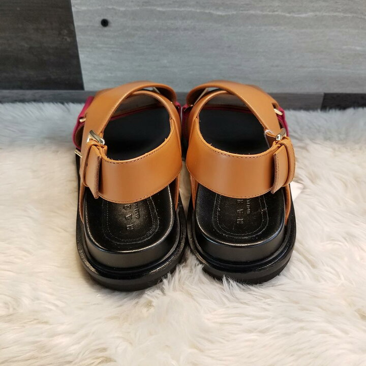 楽天市場】マルニ MARNI カーフスキン フスベット クロススタイル 