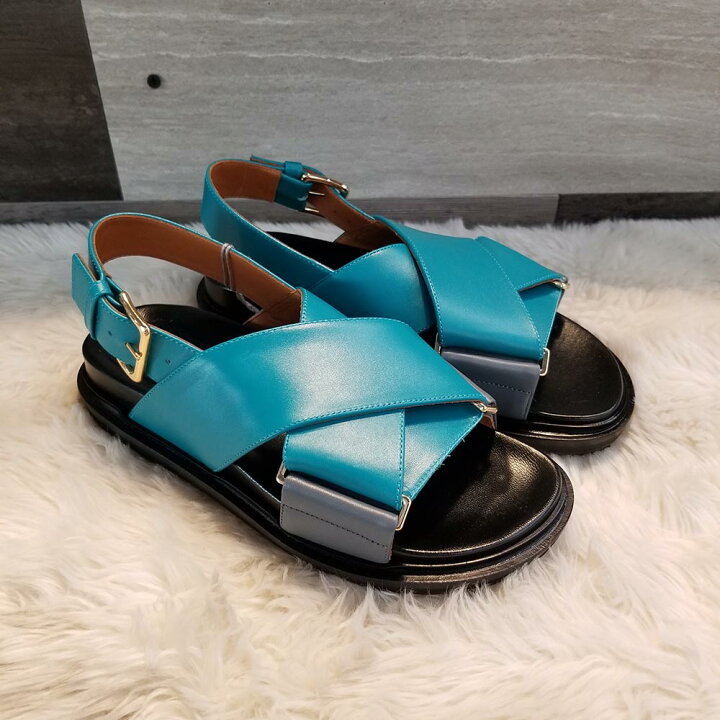 楽天市場】マルニ MARNI カーフスキン フスベット クロススタイル  