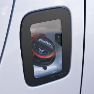 【BUANJAPAN給油口ガラスリッド】 ハイエース ダークプライム 6型 標準、ワイドボディ 全グレード今年のトレンド!スケルトンなガラスリッドがカッコイイBUANJAPANとHONESTのコラボ製品 オフロー