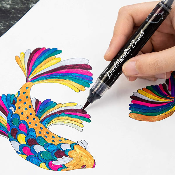 ぺんてる／デュアルメタリックブラッシュ　(XGFH)　見る角度によって色が変わる特殊なインキの筆ペン　Pentel