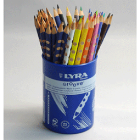 LYRA GROOVE グルーヴ スリム 鉛筆＆色鉛筆 24色48本プラケースセット 削り付き 三角軸 名入れ 持ち方 練習 プレゼント お祝い お絵描き