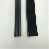 シャッター隙間対策用ブラシバーシャット2・上部用L＝1000mm　シャッターの隙間を塞ぐ上部用のブラシです…