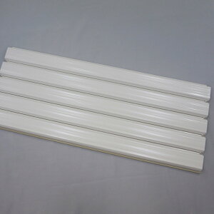 Vb^[ XbgX`[yE2-S^zVb^[Xbĝւ񂾕ATrĕHȂǂ̌iƂāAXbg̕i̔pB