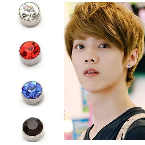 イヤリング レディース メンズ 磁気 マグネット式 ノンホールピアス イヤーカフ 幾何学模様 ホワイト ブラック ブルー ピンク パープル