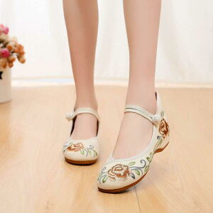 靴 レディース 民族風 刺繍 シューズ 厚底 和風 古風 ダンス 舞台 演出 靴 通気性 滑り止め 普段使い 花柄 帆布 スニーカー 34 35 36 37 38 39 40 41 赤 白 黒 青