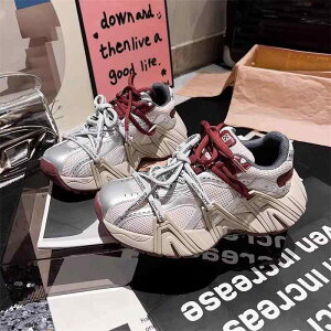 スニーカー レディース 厚底 運動靴 通気性 ランニングシューズ 疲れにくい 紐 黒 白 カジュアル かわいい 春夏