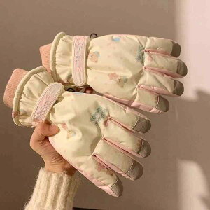  fB[X hO[u F sN 킢 N  AEghA XL[  h g