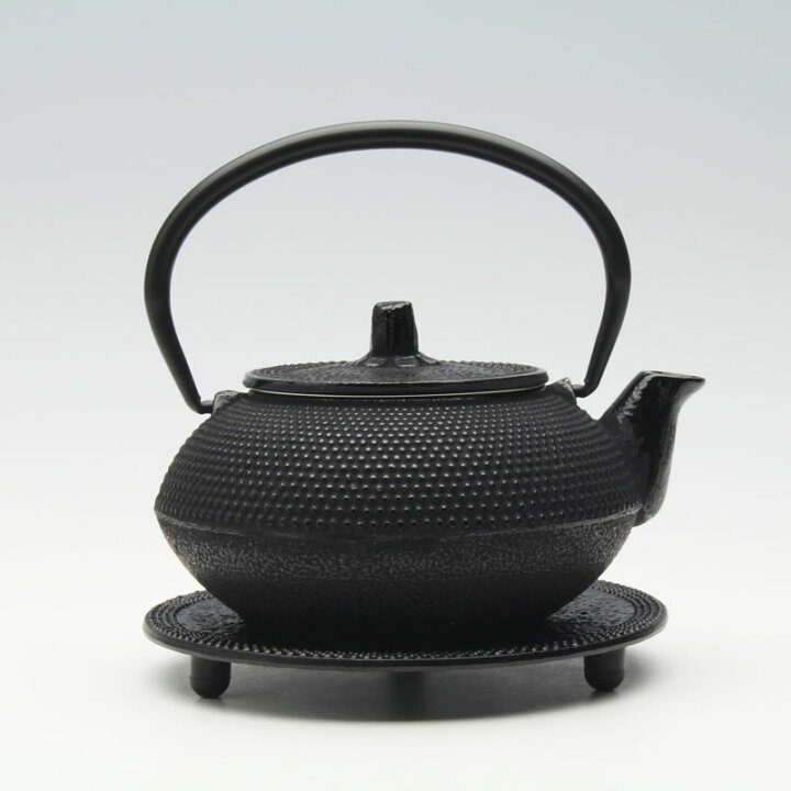 楽天市場】【南部鉄器】鉄瓶 鉄急須 兼用瓶 丸アラレ（茶こし付）瓶敷 