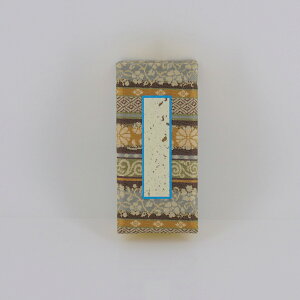 y|Cg2{zEѐ ̎qߋ q 4 c12.05.52.5cm
