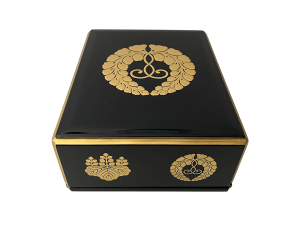 特価品 木製 純金箔 西紋入 御和讃箱 大 盛り蒔絵【仏具 浄土真宗本願寺派 西】