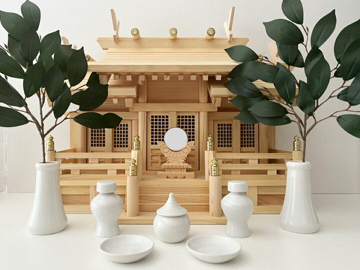 楽天市場】神棚 神具セット 屋根違い三社 中 格子扉 低床三社 木製  
