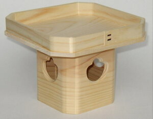 特製品 普通 三宝 (三方) 6寸 (巾約19・高16センチ) 国産 ひのき 東濃桧 材の 神具 普通三宝 神棚 祖霊舎 霊璽 の 御供 に!/神棚 仏具用品 棚板 楽天 通販 国産品