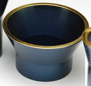  yPi̔z ti͂j^ OFi㍁Cj֎qF [_EEPi]