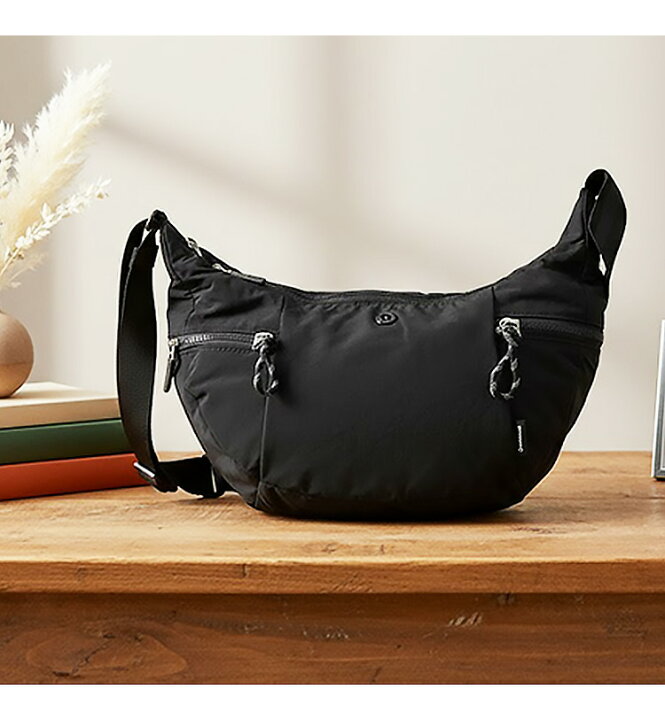 楽天市場】lululemon ルルレモン Slouchy Sling Bag 6L スラウチー 