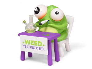 WEED TESTING DEPARTMENT VINYL FIGURE by Andrew Bell �E�B�[�h �e�X�e�B���O �f�p�[�g�����g �o�C�i�� �t�B�M���A �A���h�����[�x��
